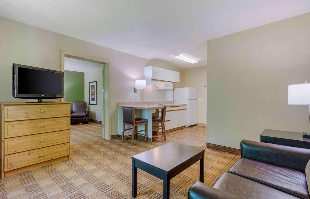 Extended Stay America Suites - Atlanta - Marietta - Powers Ferry Rd Санди-Спрингс Номер фото