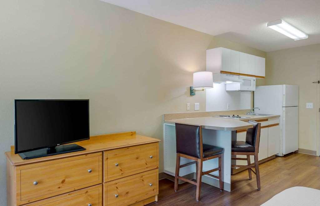 Extended Stay America Suites - Atlanta - Marietta - Powers Ferry Rd Санди-Спрингс Номер фото