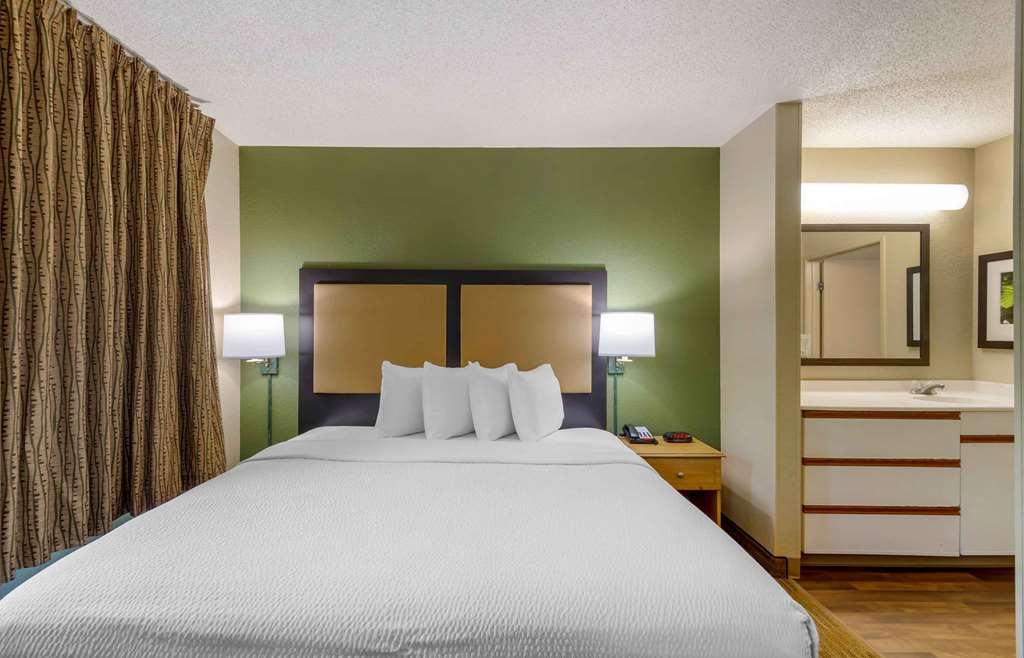 Extended Stay America Suites - Atlanta - Marietta - Powers Ferry Rd Санди-Спрингс Номер фото
